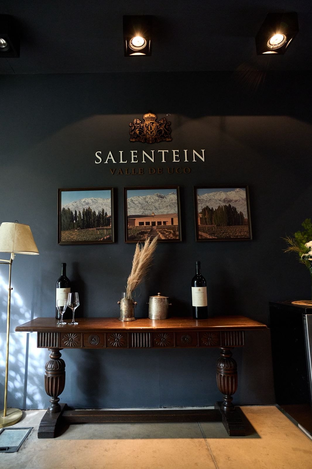 Pared Salentein del salón privado
